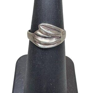 Vintage Modernist Ribbed Bypass Brutalist Sterling Silver Leaf Ring Size 4.5